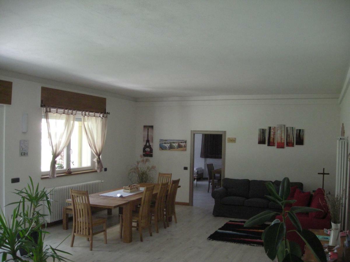B&B Il Crocevia Teglio Luaran gambar