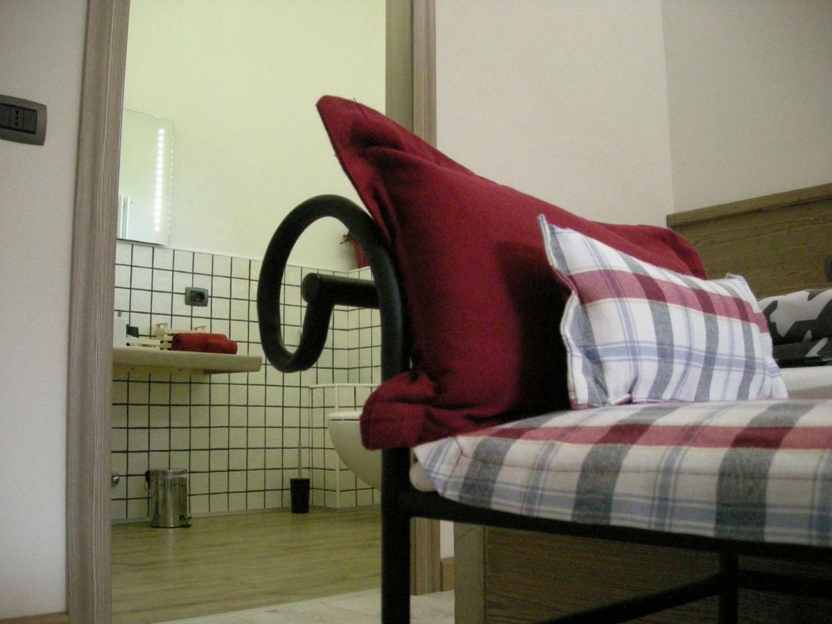 B&B Il Crocevia Teglio Luaran gambar